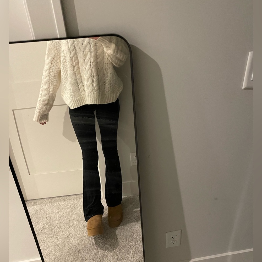 ✨ NWOT ✨ Aerie/AE crossover waist flare leggings